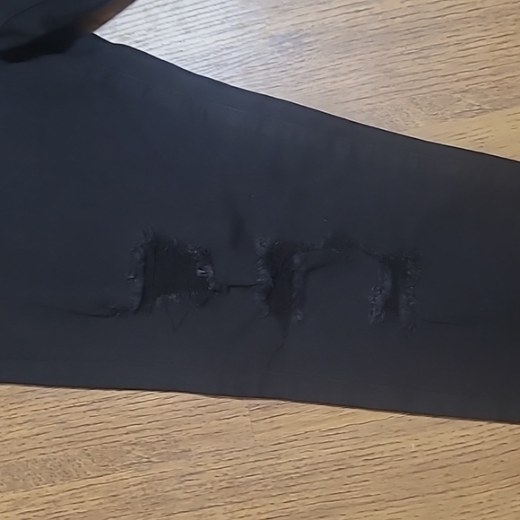 Black Kancan 9/28 - Picture 2 of 8